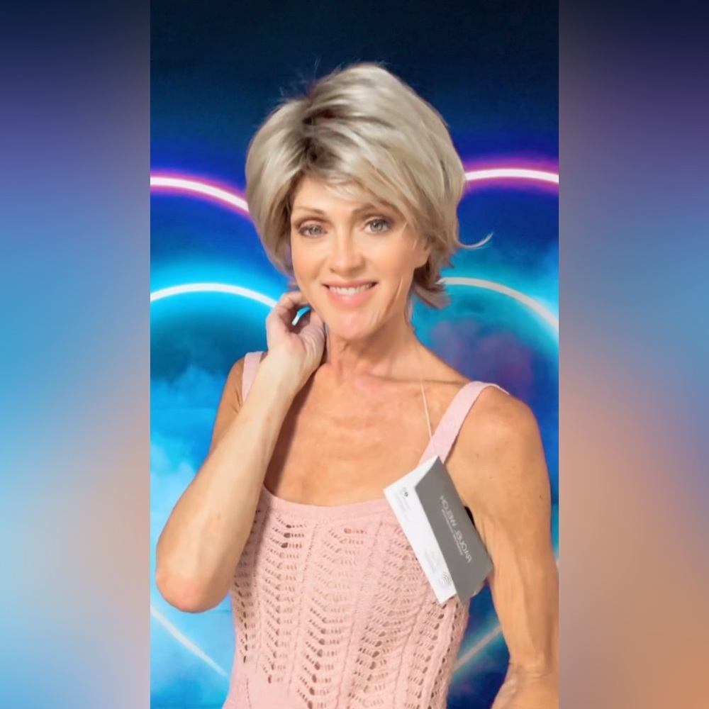 Raquel Welch Trend Setter SS Vanilla. Brand new